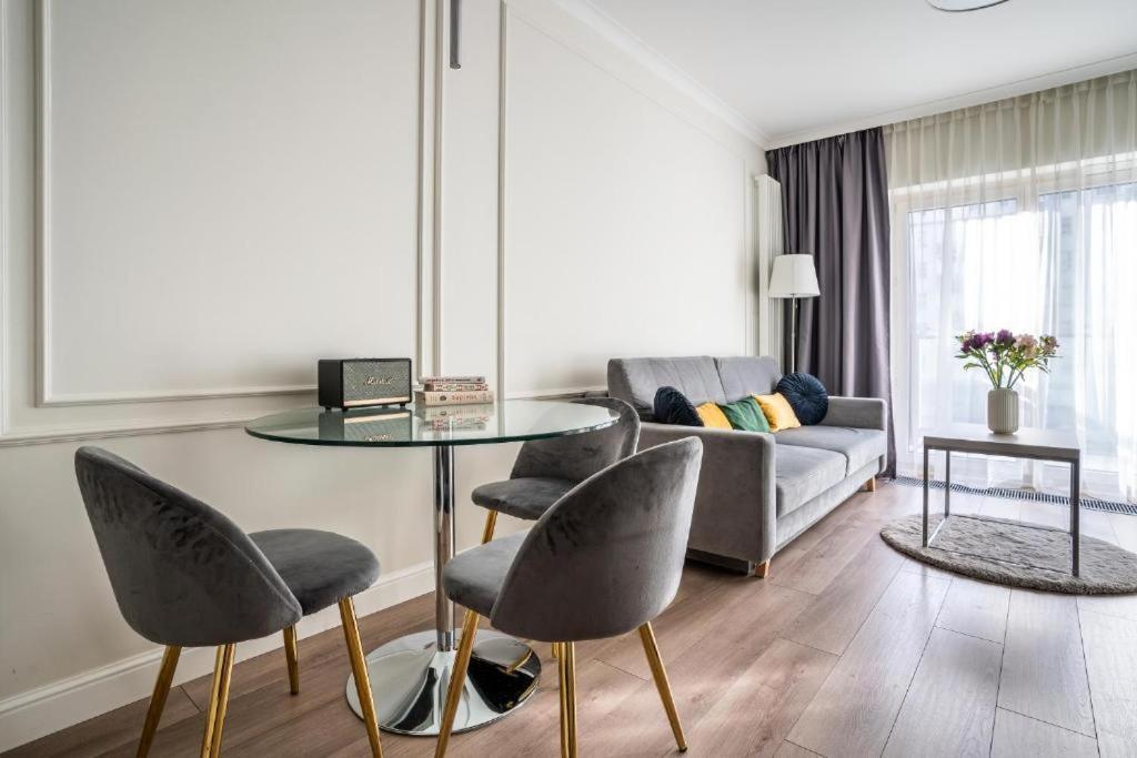 Mennica Residence Apartments Варшава Екстер'єр фото